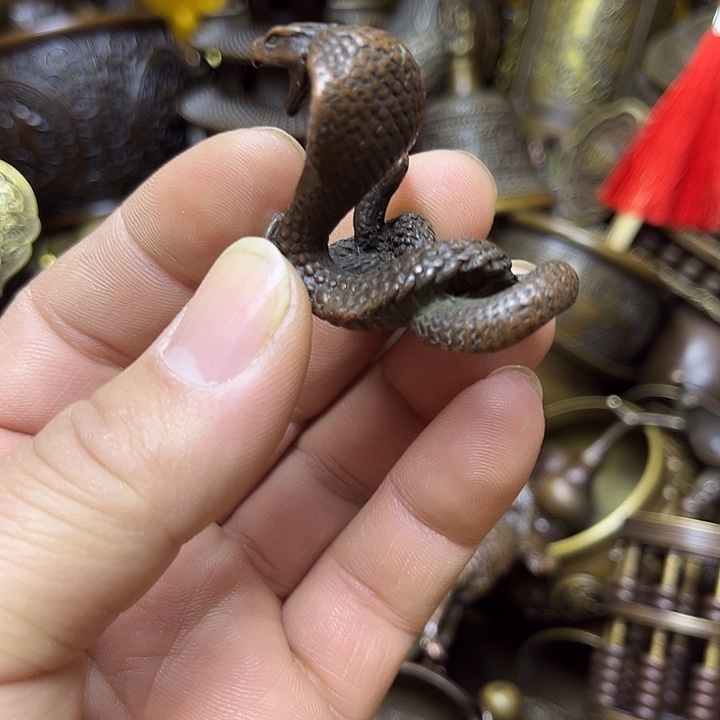 诚信经营精美铜器