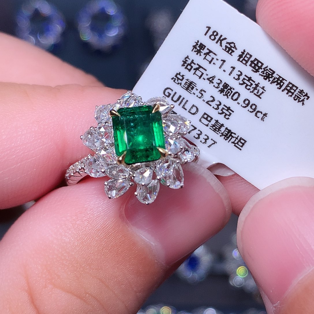 祖母绿18K金镶嵌戒指