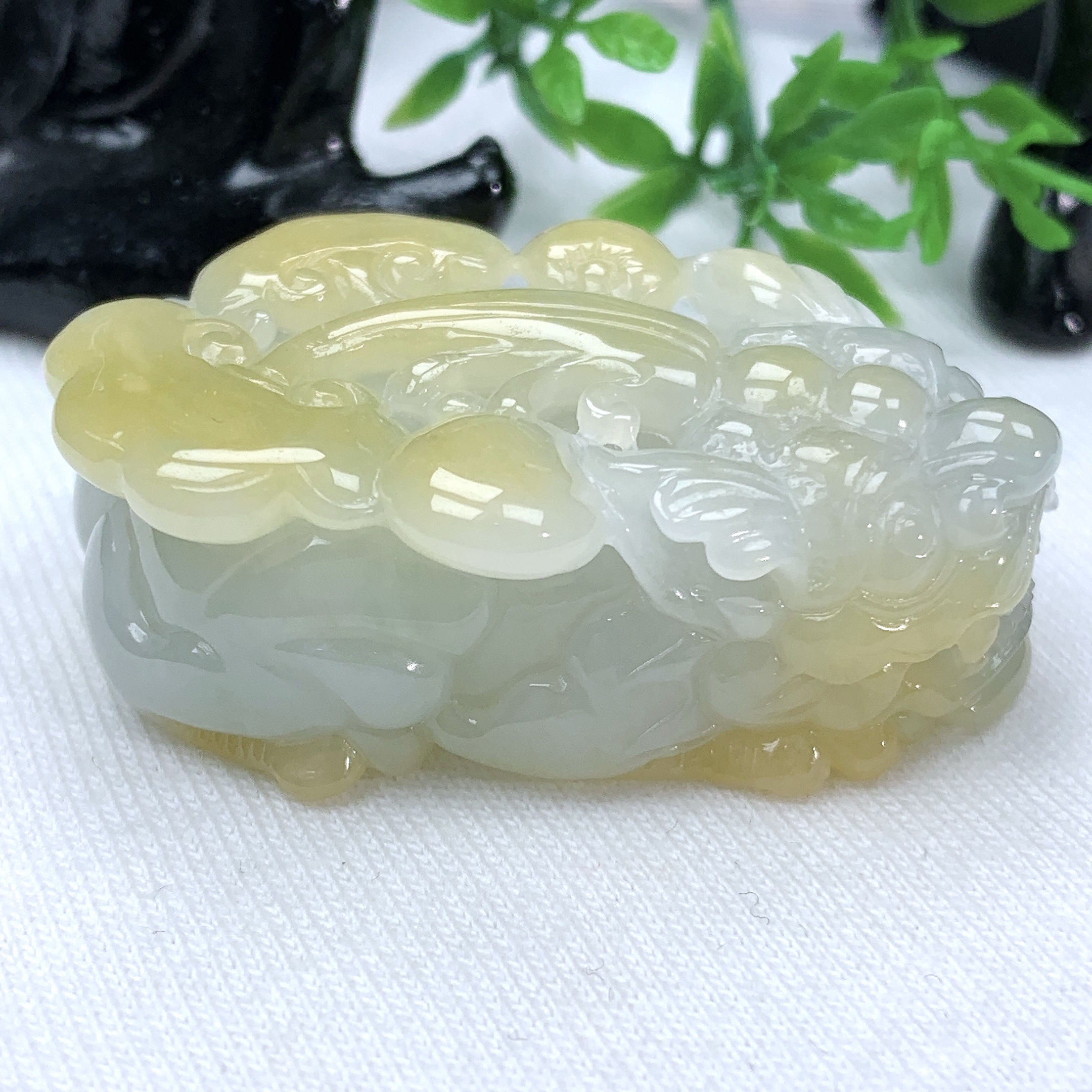 天然缅甸翡翠A货冰润黄翡貔貅吊坠挂件精雕43.5−26.4−15.2mm