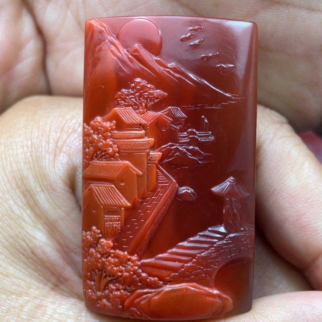 南红玛瑙颈饰未镶嵌象****室