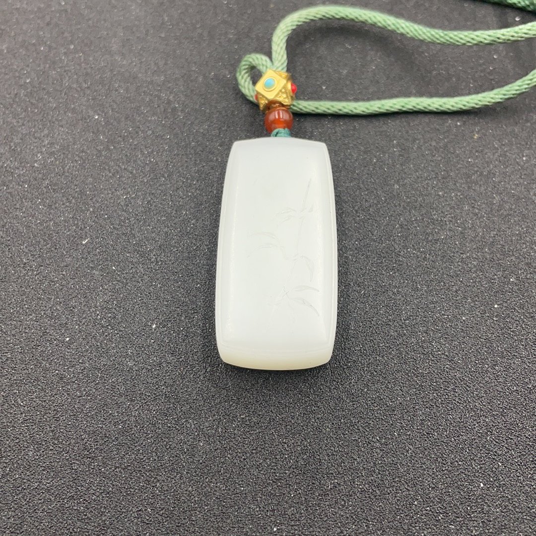 BY0116FWY827 和田玉挂件