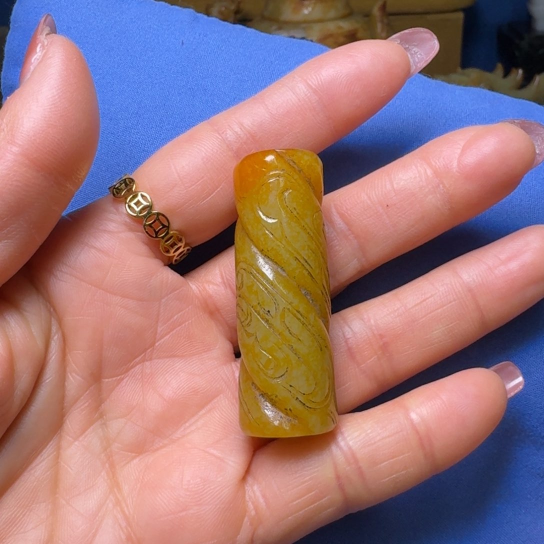 和田玉（糖玉）颈饰未镶嵌