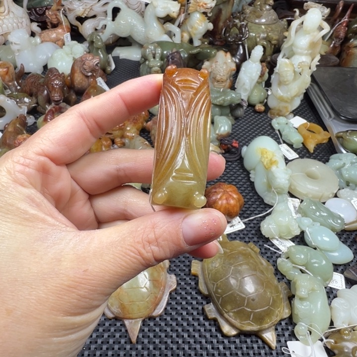 和田玉挂件未镶嵌