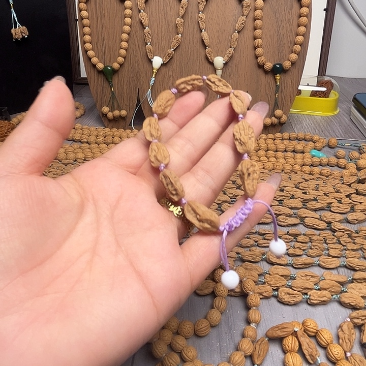 文***姐桃核吊坠蛤蟆头小异形