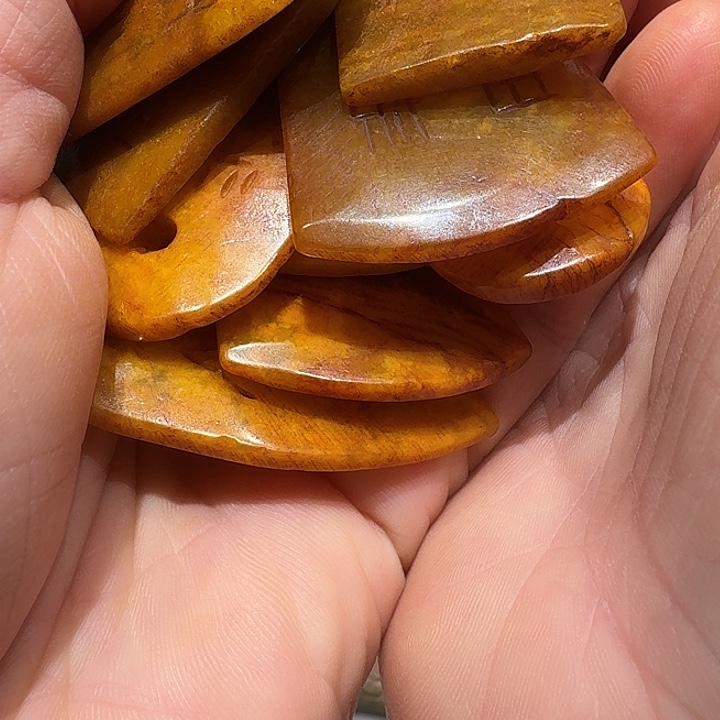 蓝****和田玉未镶嵌挂件