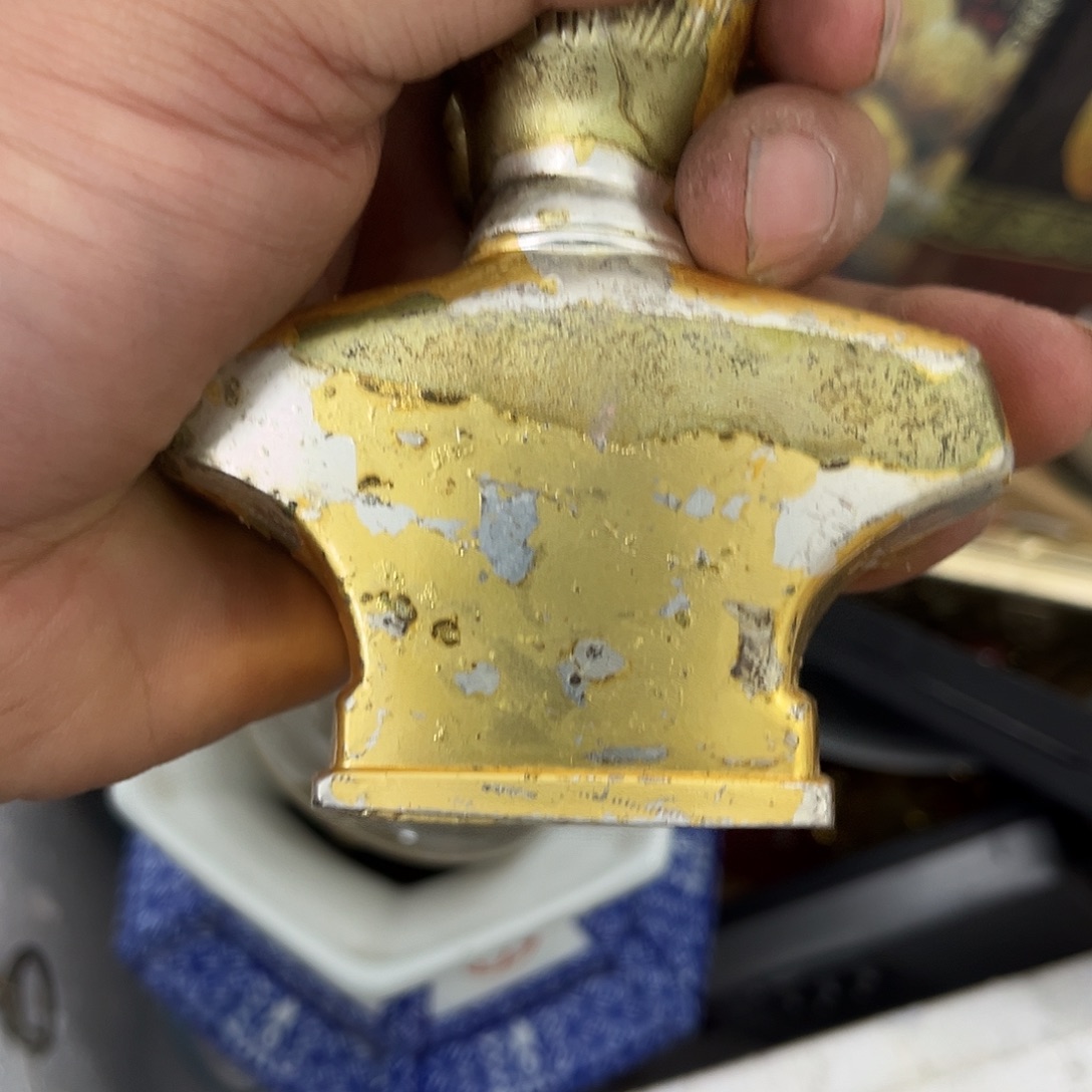 用***7手工艺品市场上出现