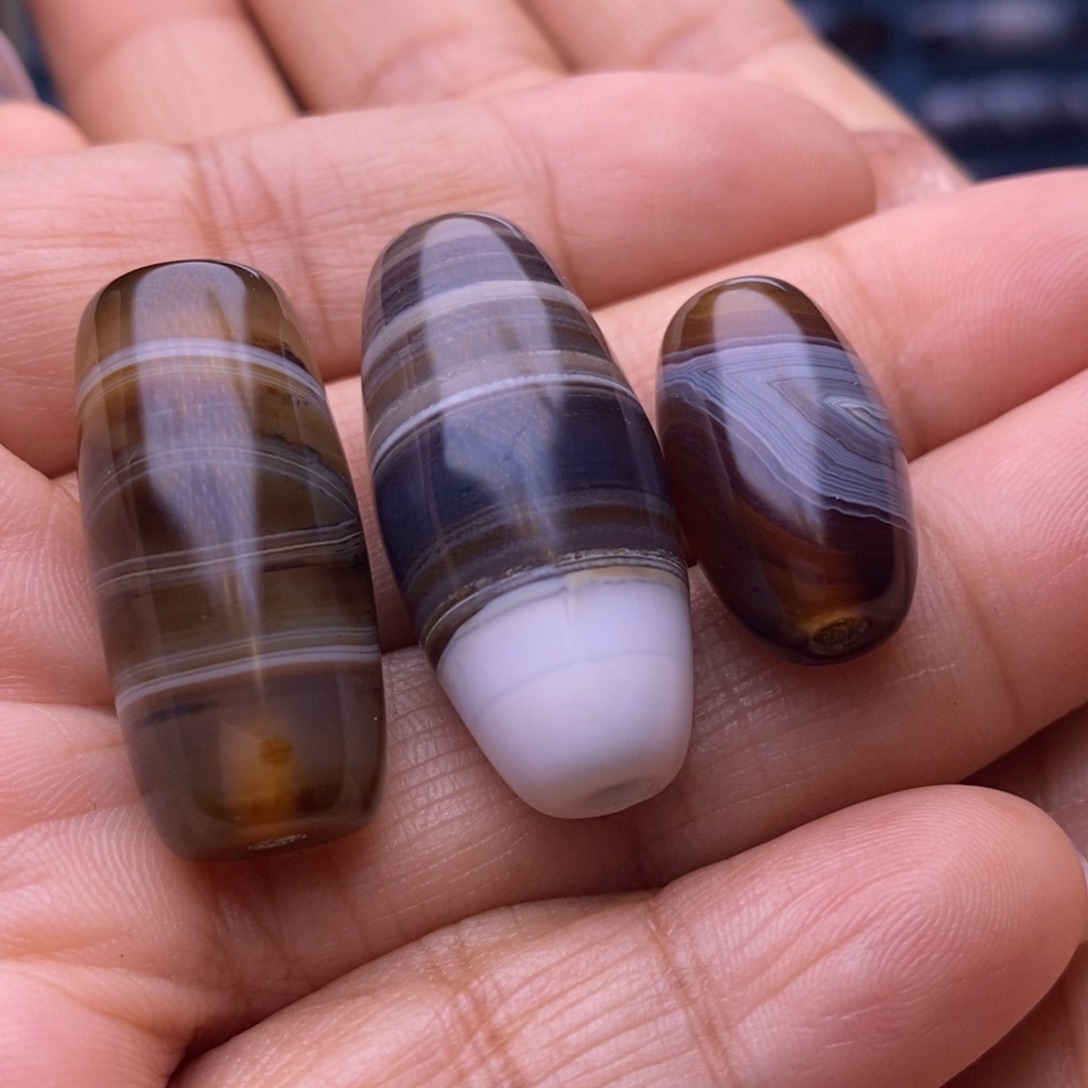 日***子玛瑙/玉髓未镶嵌颈饰