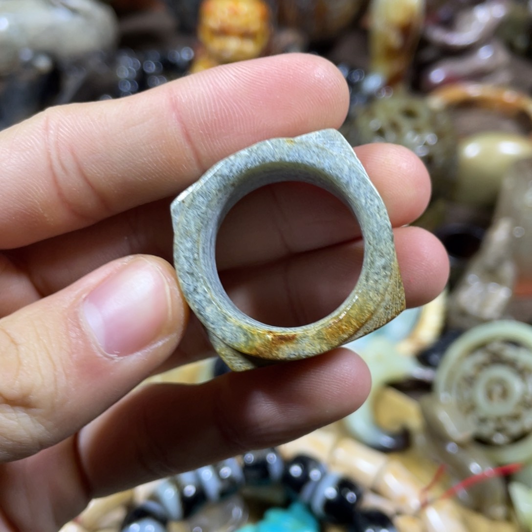 和田玉未镶嵌吊坠(不含链)