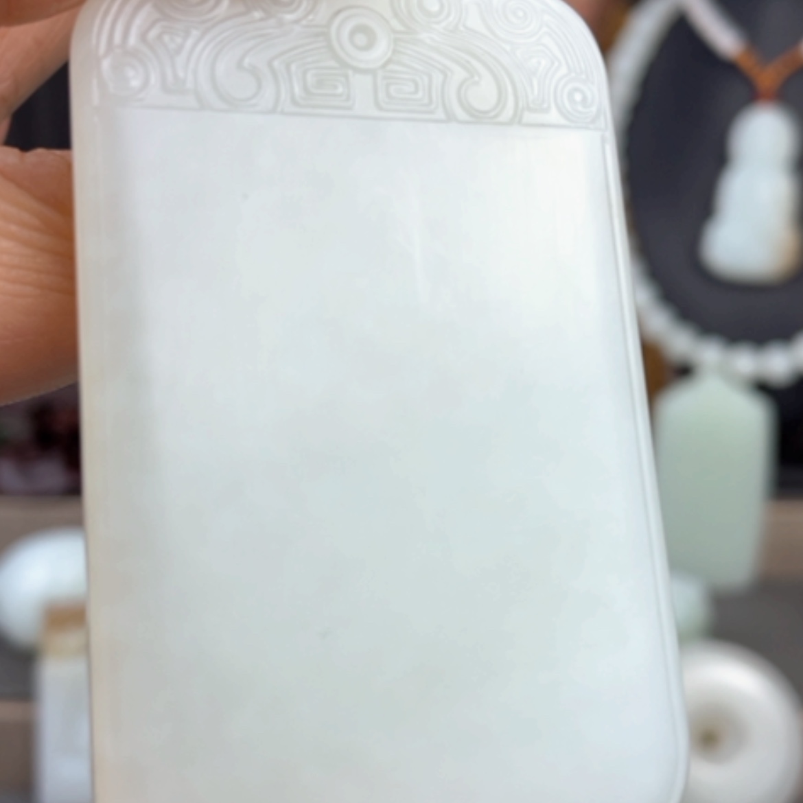 【闪购商品】颈饰未镶嵌和田玉