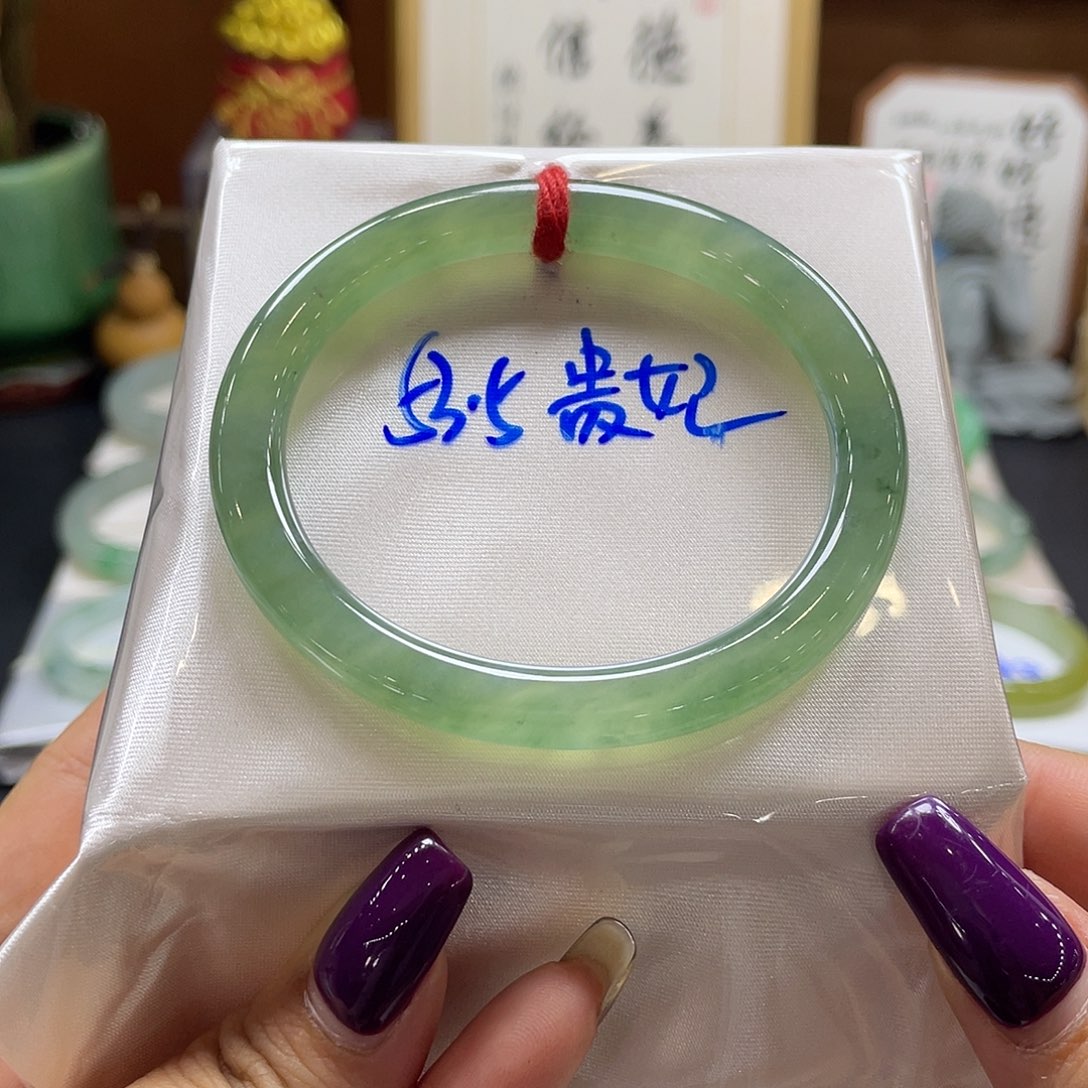 翡翠未镶嵌手镯20 号链接