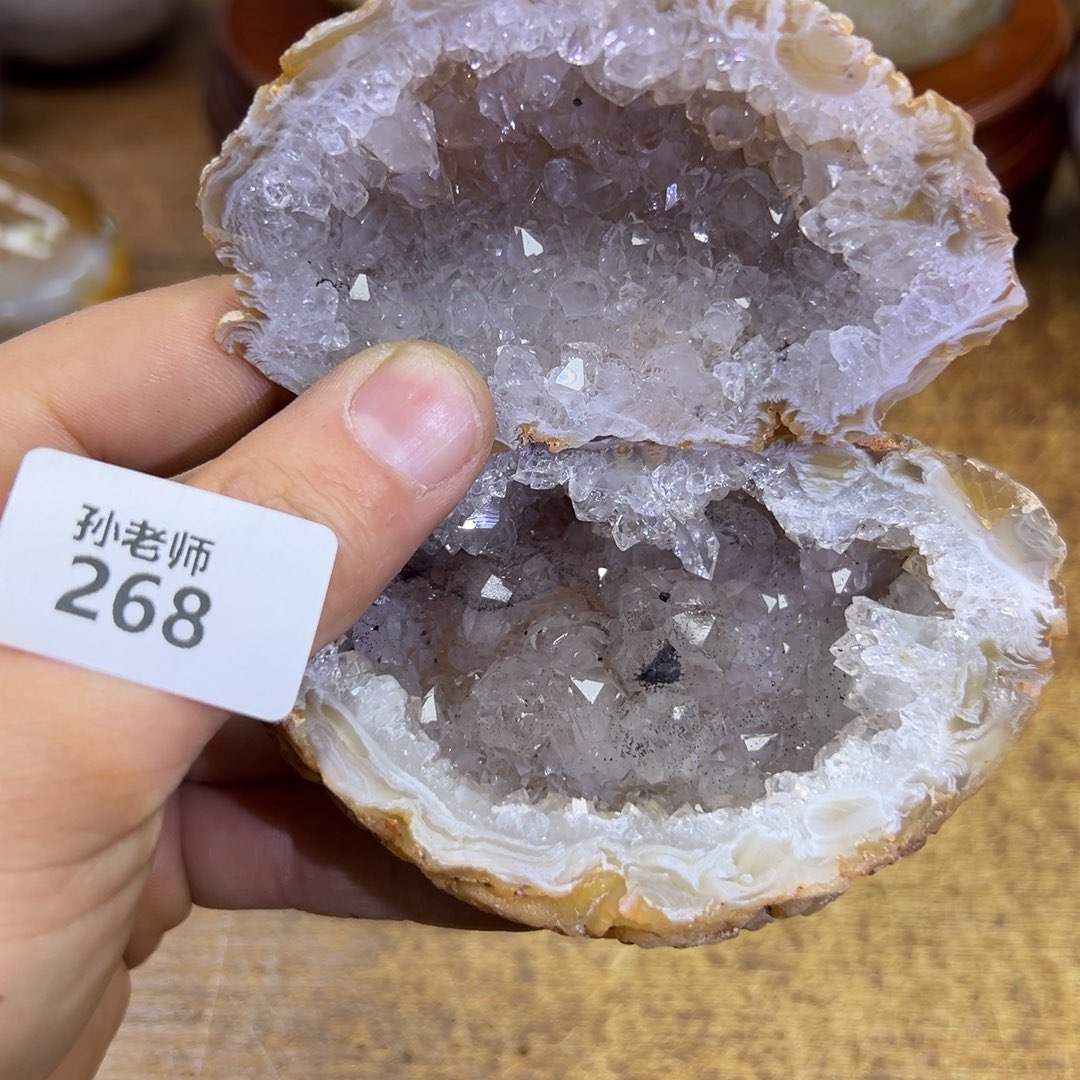 水晶大型摆件（非配饰）未镶嵌