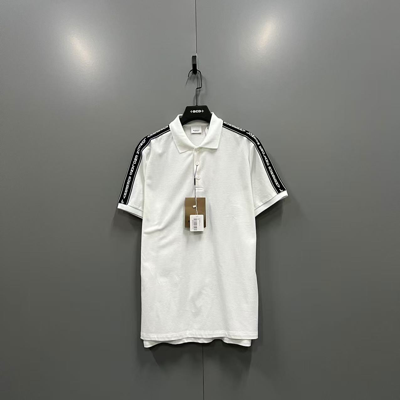 95新 BURBERRY/博柏利 （ll）巴宝莉 白色串标polo衫 *M码 