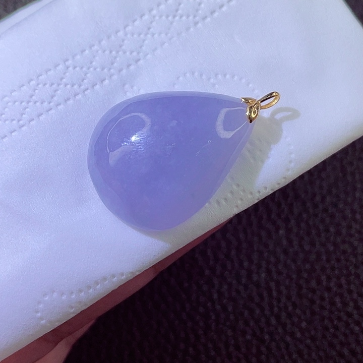 翡翠18K金镶嵌颈饰翡翠