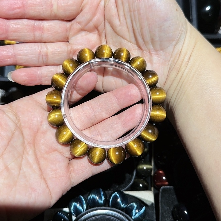 S***持木变石未镶嵌手饰