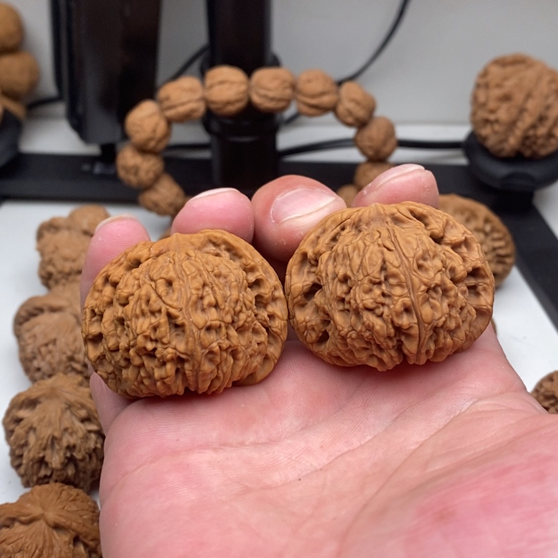 文玩核桃吊坠陈****水南疆石44