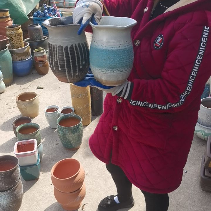 红陶15口20高瑕疵两个