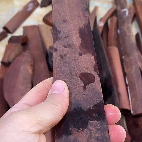 檀香紫檀（小叶紫檀）㞮****