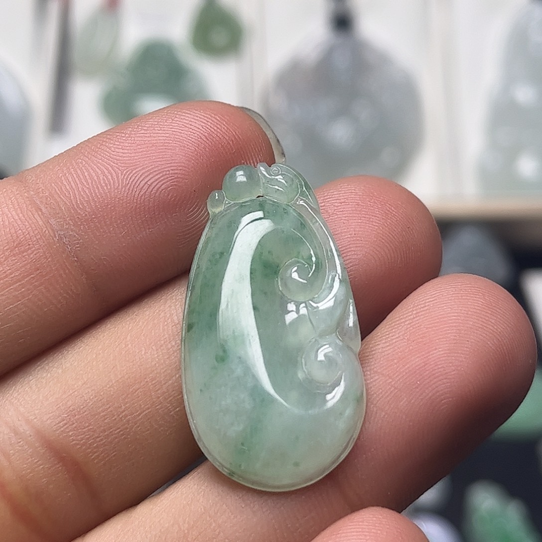 翡翠未镶嵌颈饰缅甸天然翡翠
