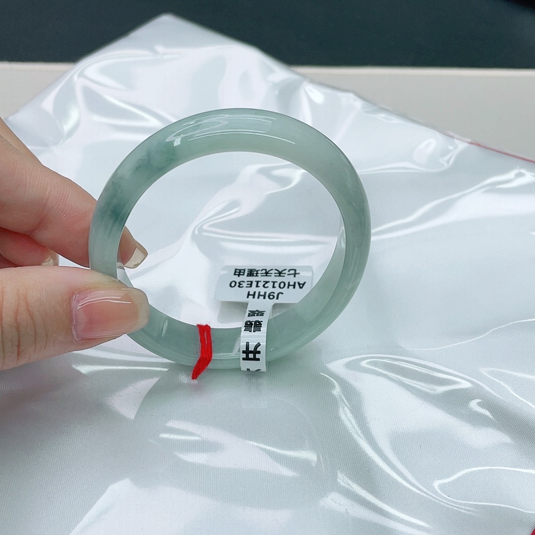 翡翠手镯未镶嵌贵妃55