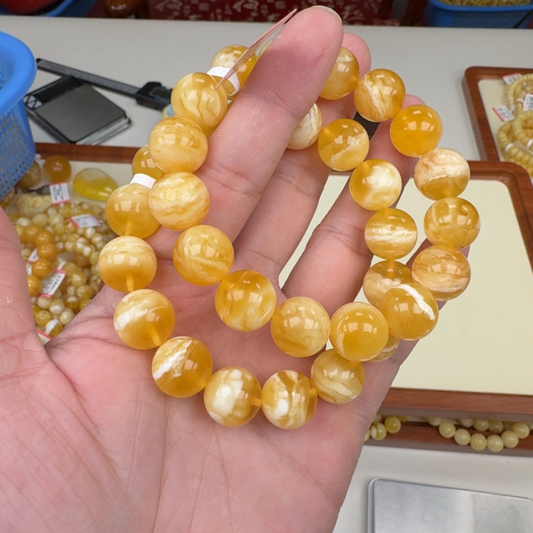 琥珀未镶嵌手链多样性发其一