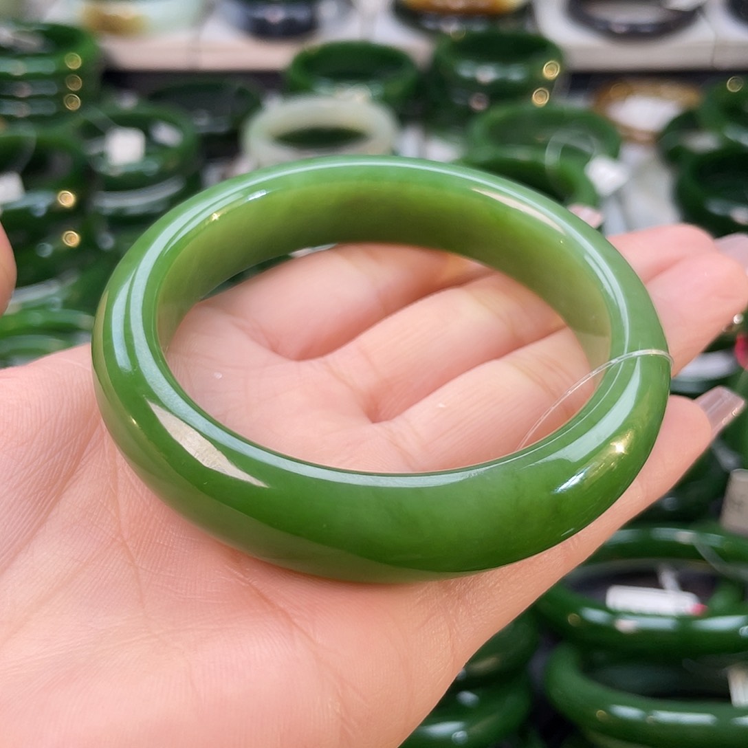 和田玉（碧玉）手镯未镶嵌
