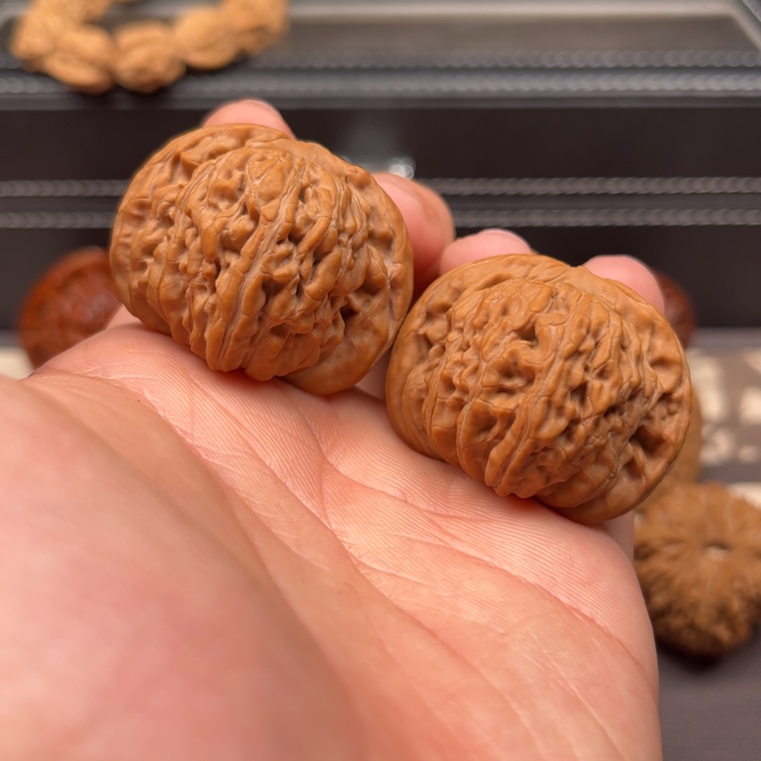 文玩核桃吊坠木**才39汉高楼