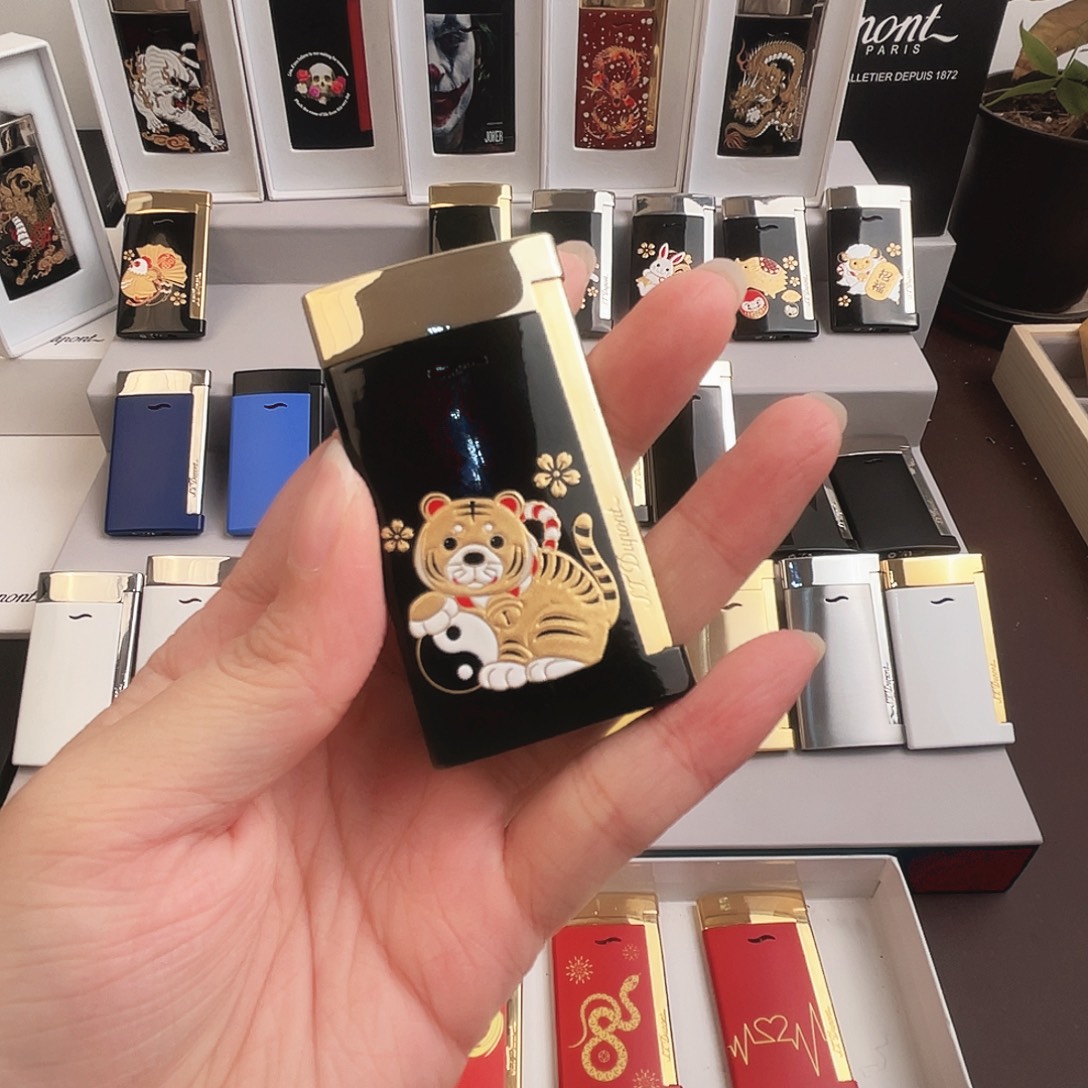 小***丷哈哈哈哈哈哈哈哈