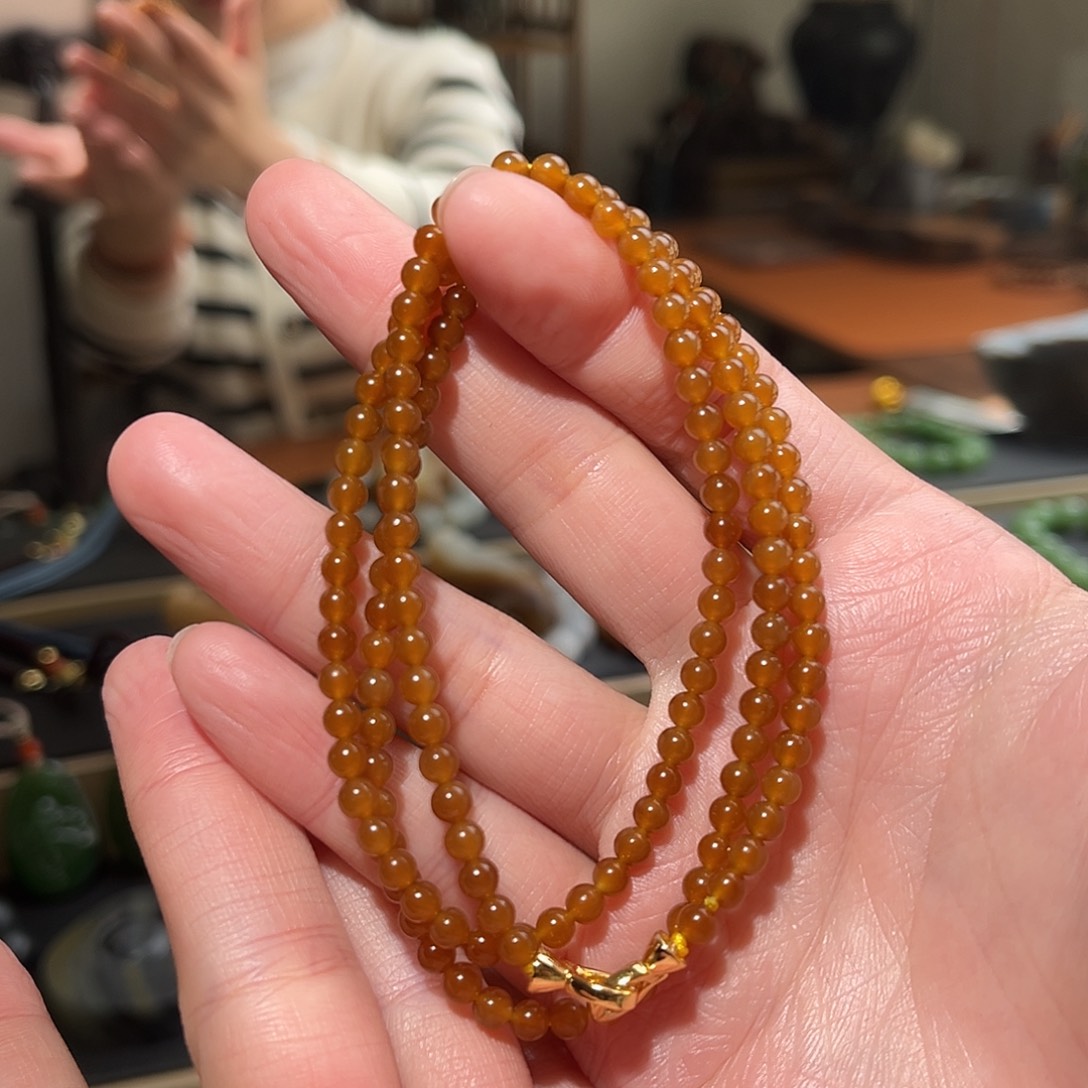 和田玉颈饰未镶嵌