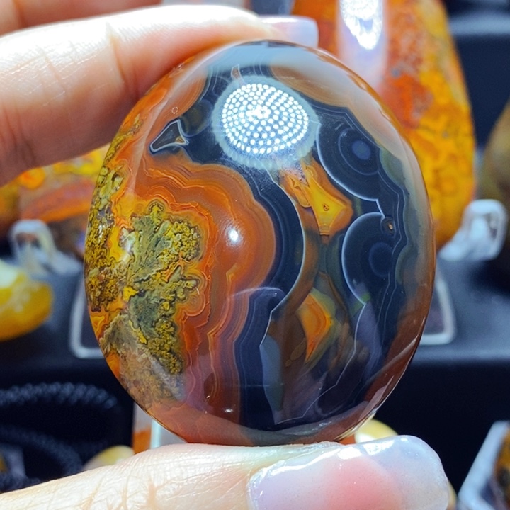 玛瑙/玉髓吊坠(不含链)未镶嵌撑**人