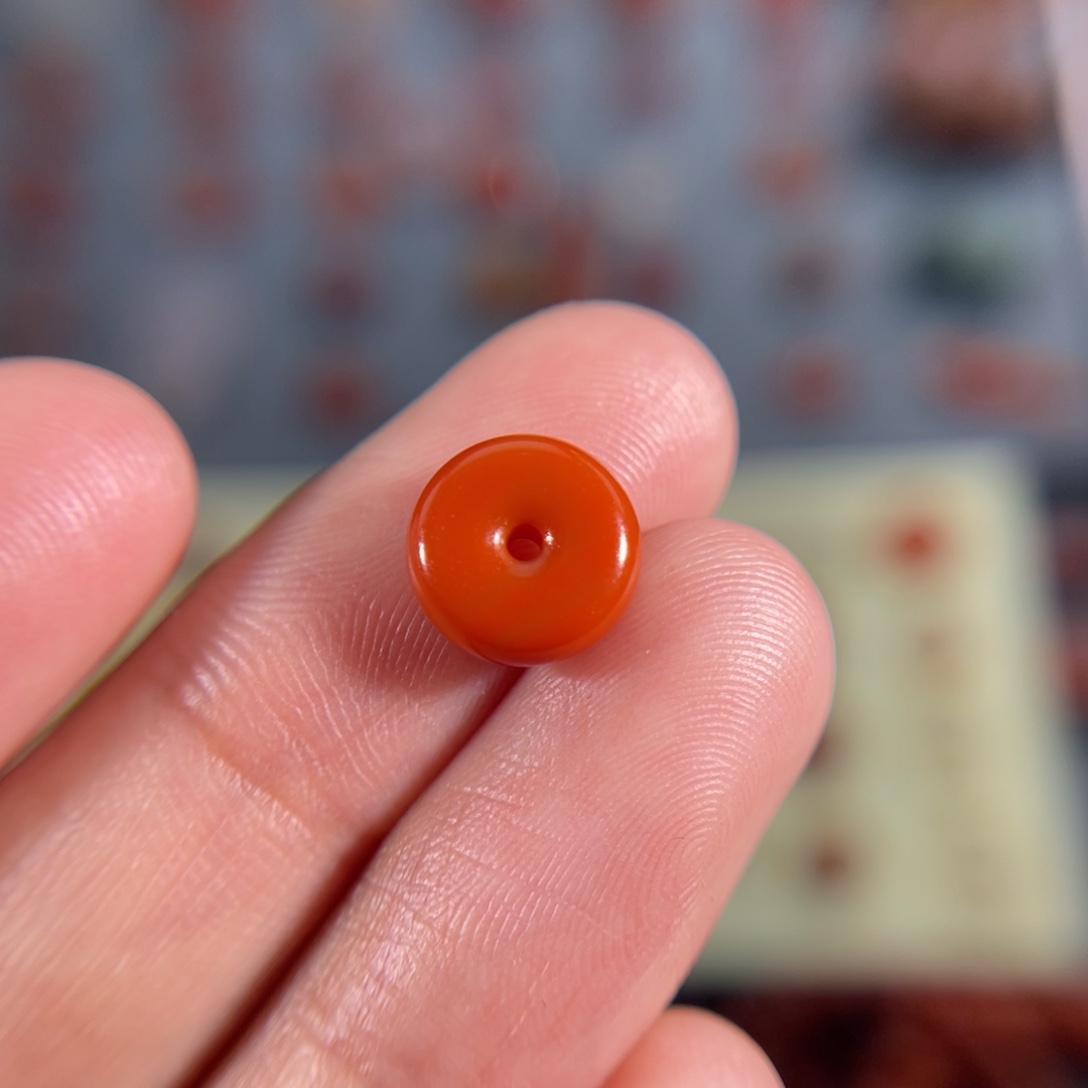 南红玛瑙老南红满色爆肉面包圈9*3.4不退不换未镶嵌