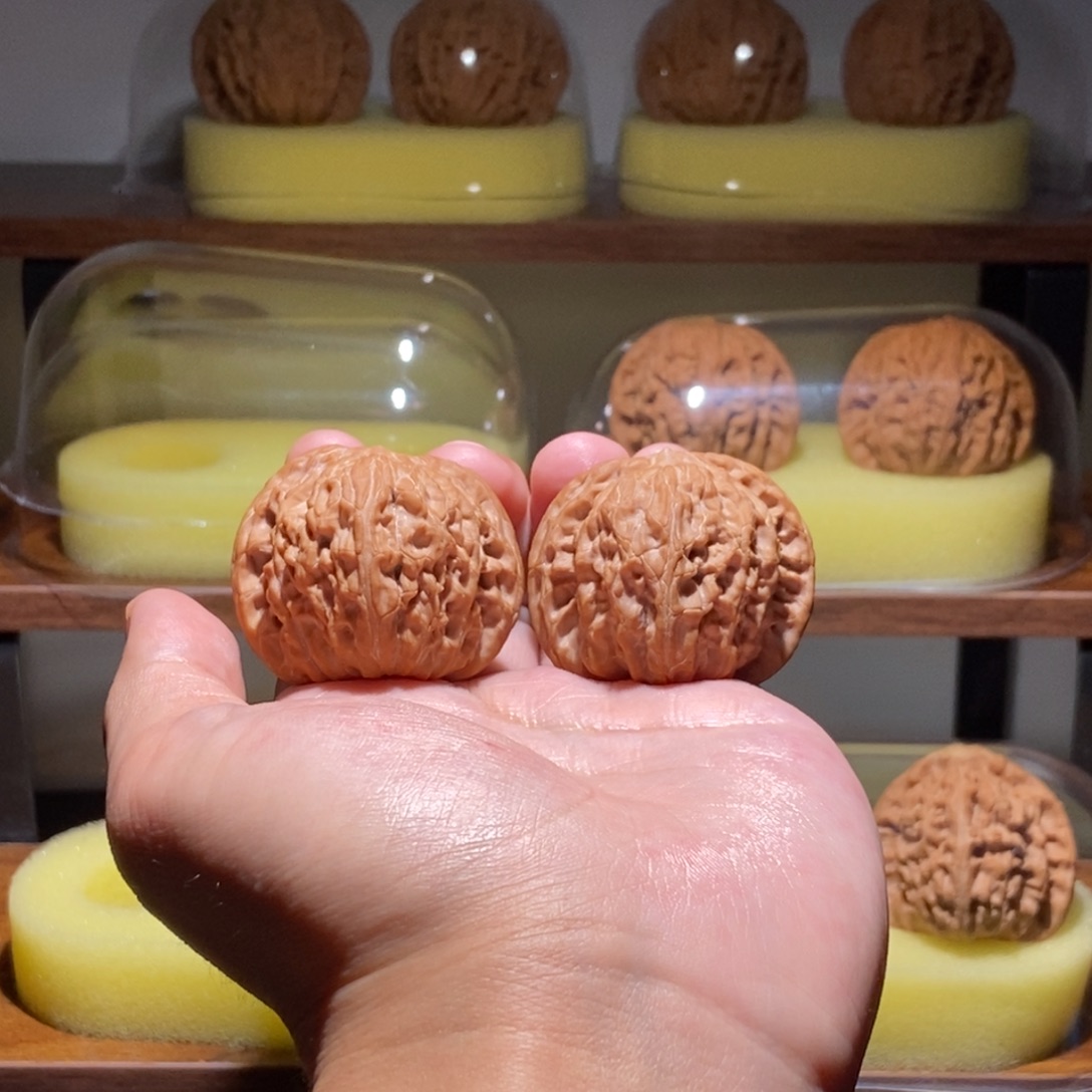 小***哥吊坠文玩核桃全品41➕尺磨盘红皮山地精品对