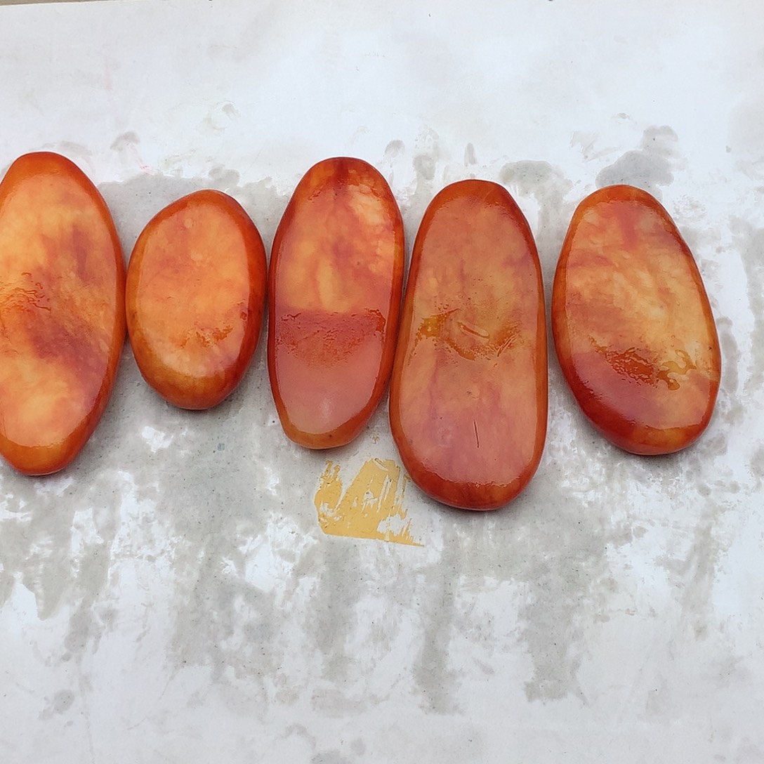 M***朱和田玉未镶嵌挂件