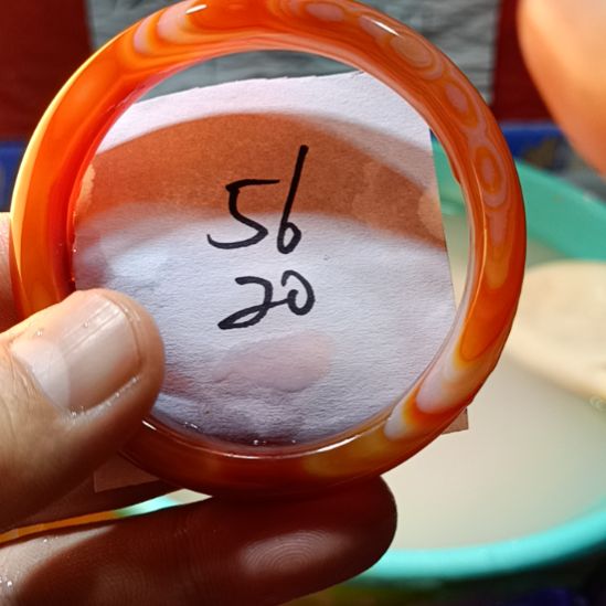 玛瑙/玉髓手镯未镶嵌