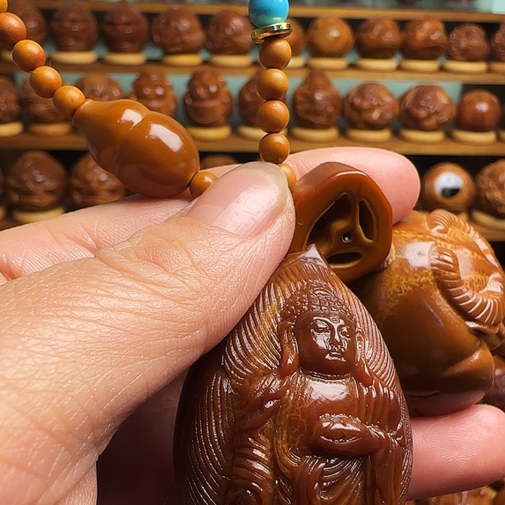 黄***邪橄榄核手串/手链生肖猪