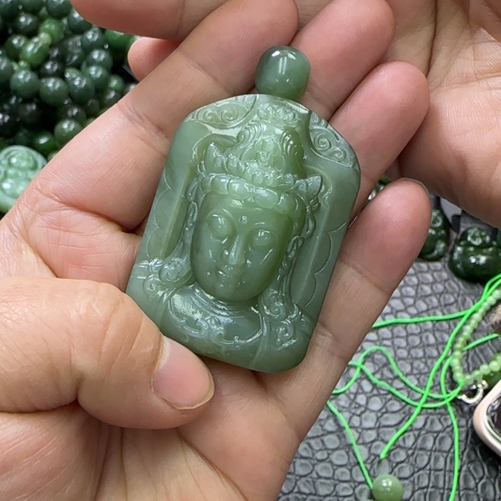 和田玉吊坠未镶嵌熊*?