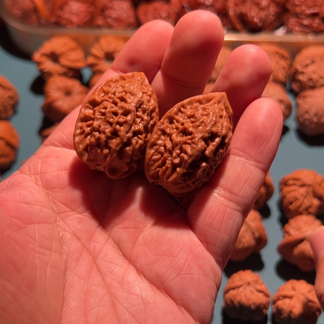 无***辈吊坠文玩核桃鸡心