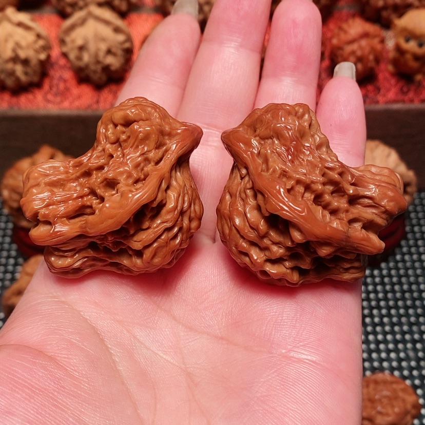 【闪购商品】文玩核桃吊坠修***世大鸟