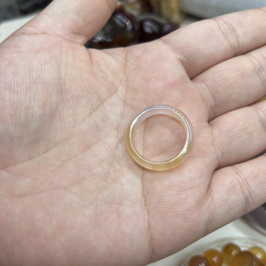 高冰种马料俏色天然玛瑙百搭叠戴神器