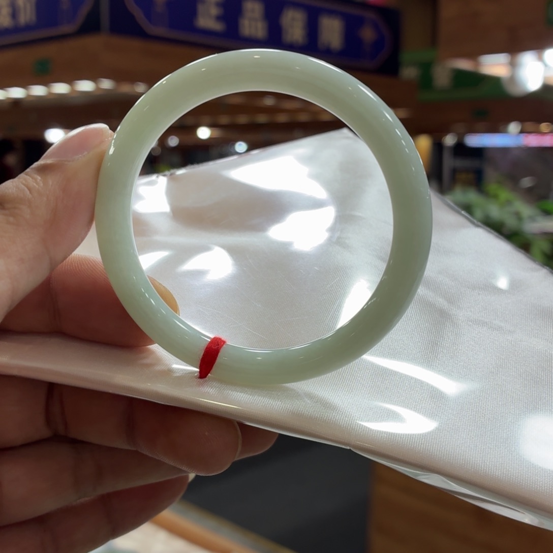 翡翠未镶嵌手镯手镯