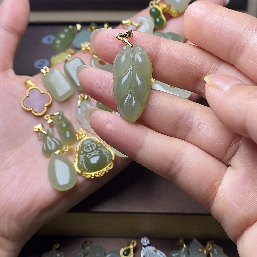 和田玉颈饰银S925镶嵌