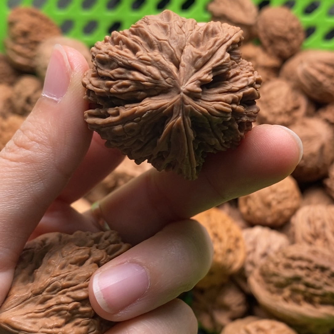 鲁***吃核桃定制商品不退不换