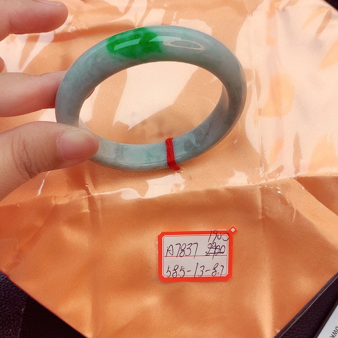 翡翠手镯未镶嵌天然缅甸翡翠A货