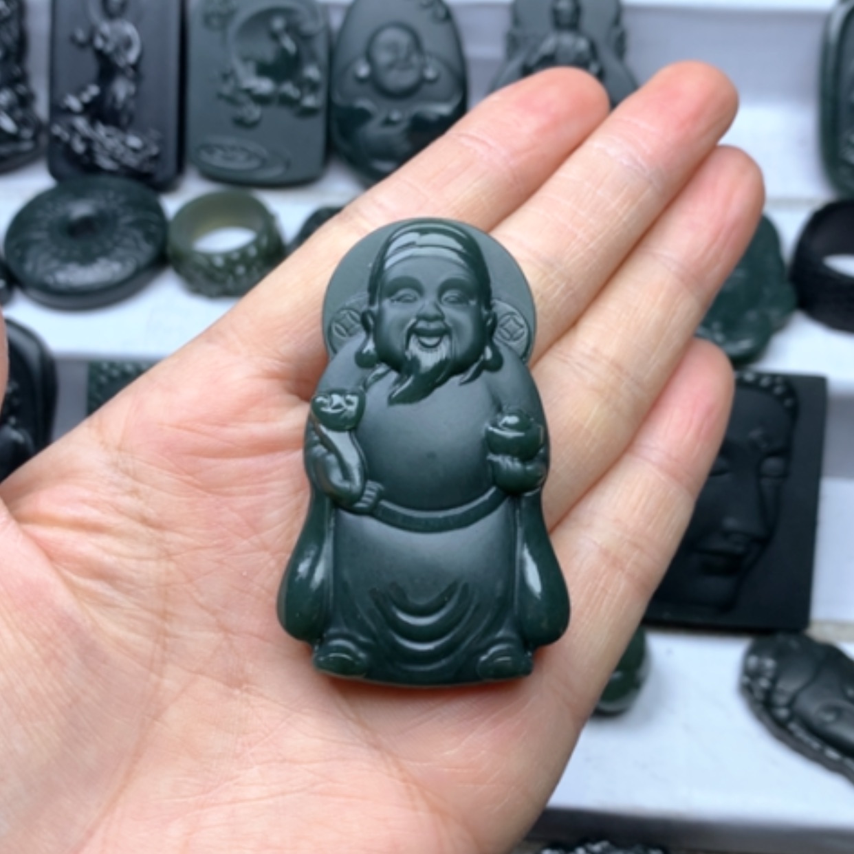 【闪购商品】和田玉颈饰未镶嵌双面雕刻