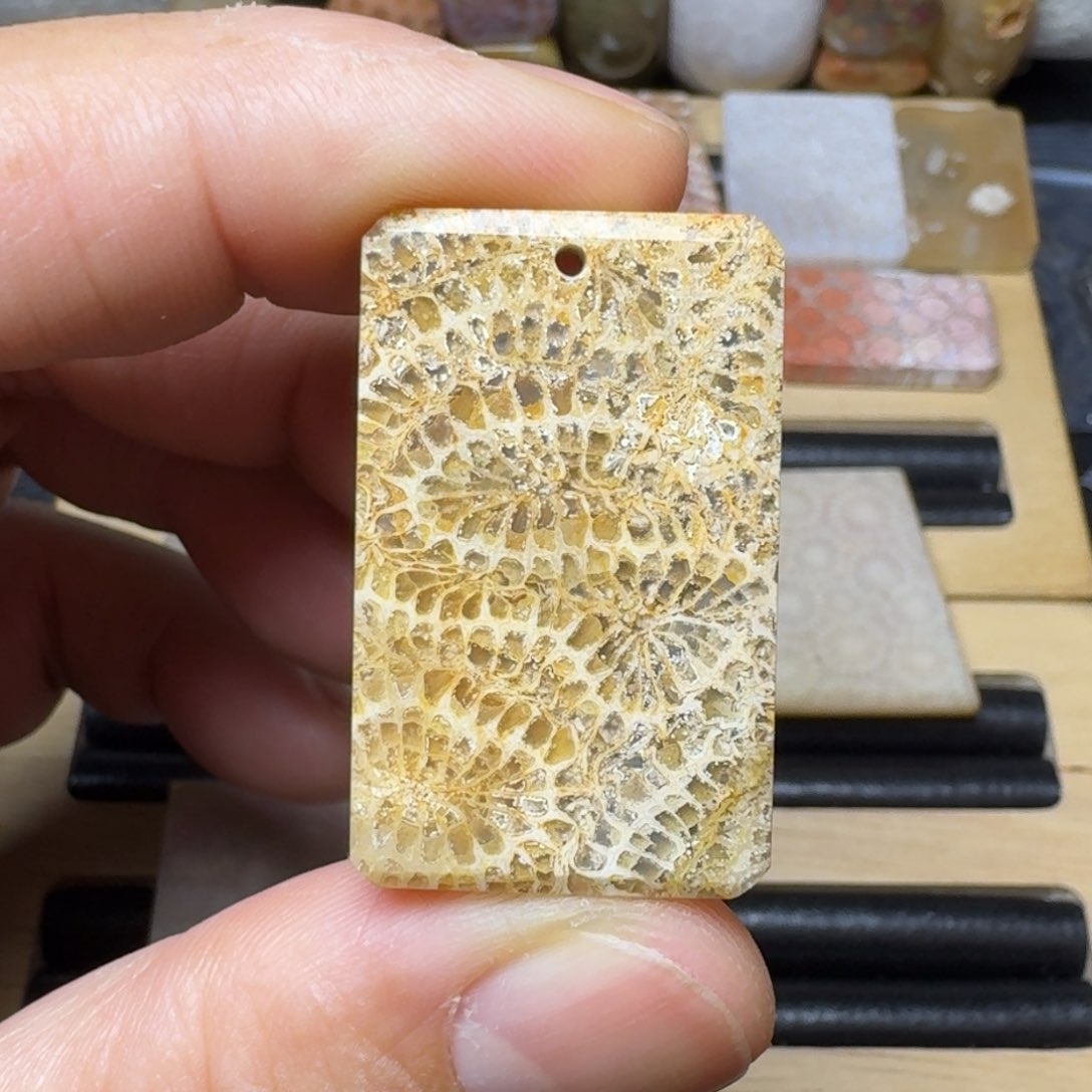 硅化玉纯天然色有机玉石未镶嵌