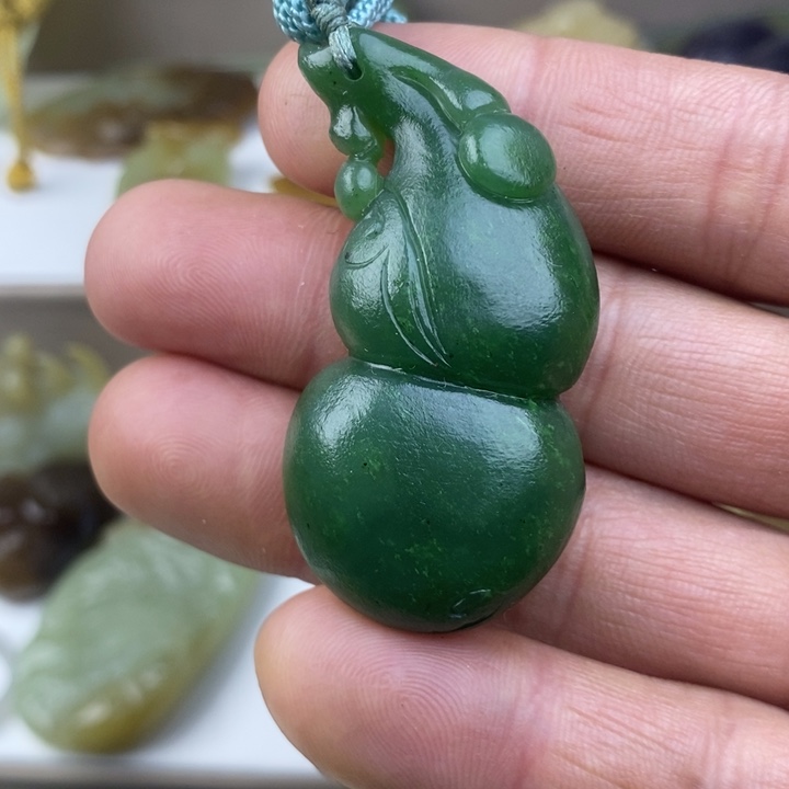 ₅***1和田玉（碧玉）未镶嵌颈饰