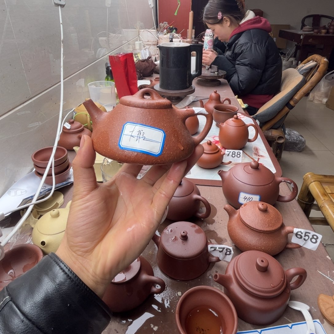 紫砂茶壶降坡泥子冶200左右瑕疵