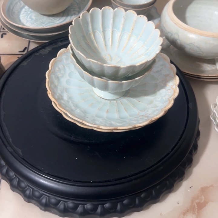 罐夏*影青釉纹饰套杯子