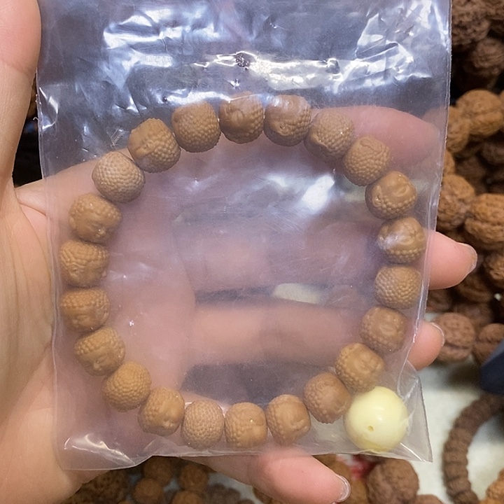 峰***…手串金刚菩提猴头宝宝佛手串