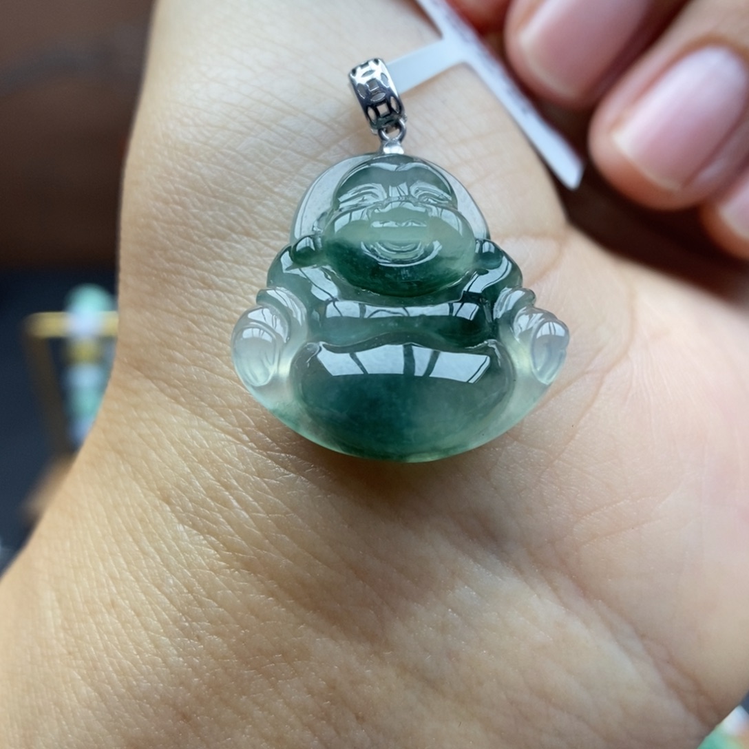 【闪购商品】颈饰18K金镶嵌翡翠60