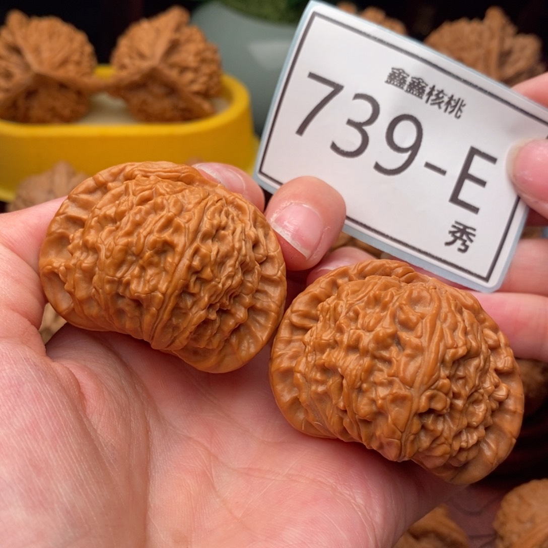 文玩核桃把件白狮45